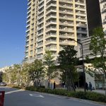 西側道路から高層階